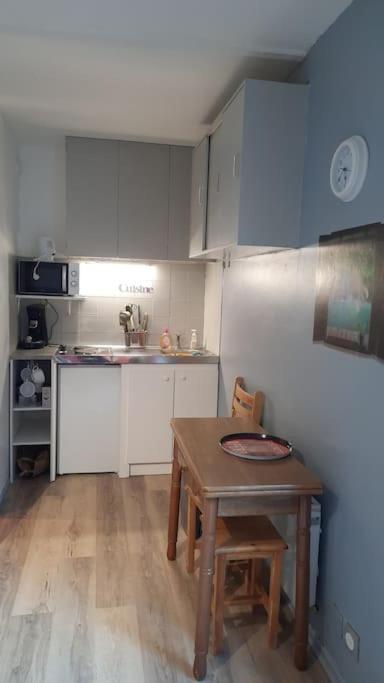 Studio Calme Pour 4 Pers. Vue Exceptionnelle Bagnères-de-Luchon Exteriör bild